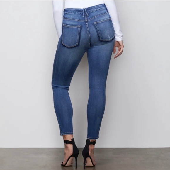 Good American Good Legs Crop Distressed Skinny Jeans - Picture 7 of 16